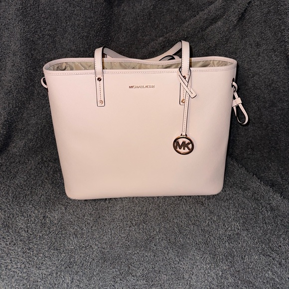 COPY - Michael Kors Tote Bag - Picture 1 of 6